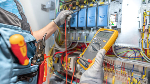 Professional Electrician in Biscayne Park, FL